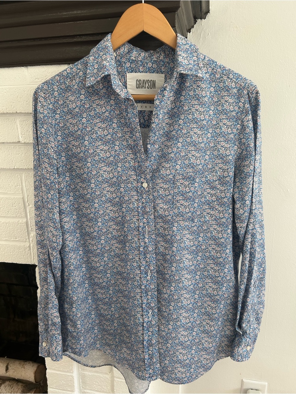 Grayson Women's Blue Floral Button-Up Shirt